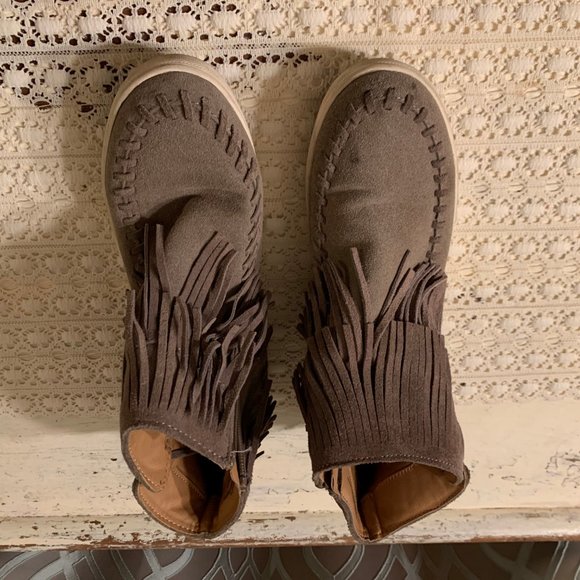MOSSIMO Moccasin -Gray Suede Ankle Boots  Size 8.5 - Picture 3 of 6